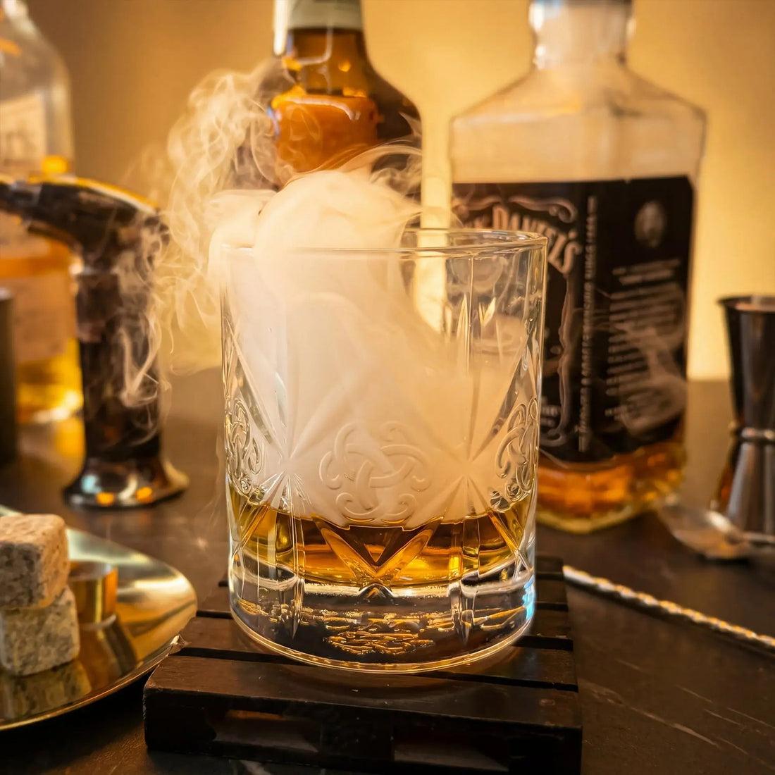 Whiskey smoker GYIK kérdések: Hogyan füstölj italt? - Smoking Spirit
